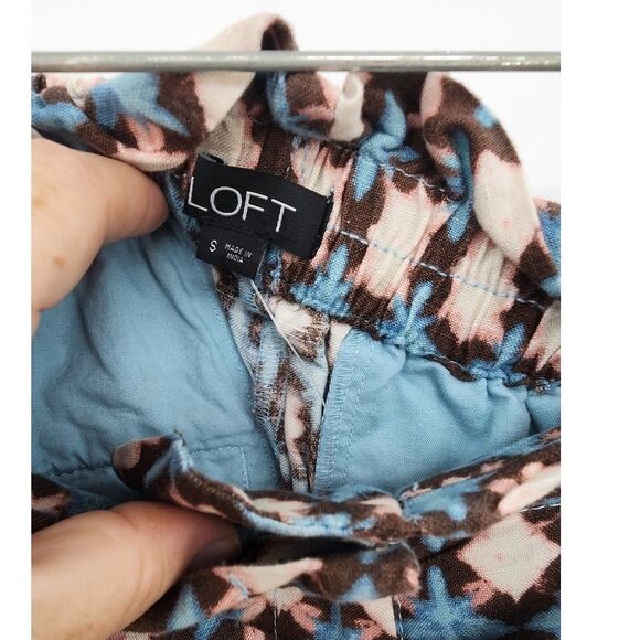 New NWOT Loft Paper Bag Pull On Shorts Sun Washed Floral Linen Blend Size Small - Picture 8 of 10